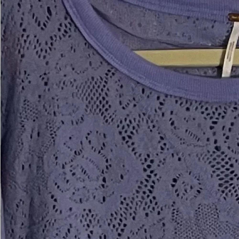 Free People Not Cold in This Lilac Lace Pullover Crew Top Size Small